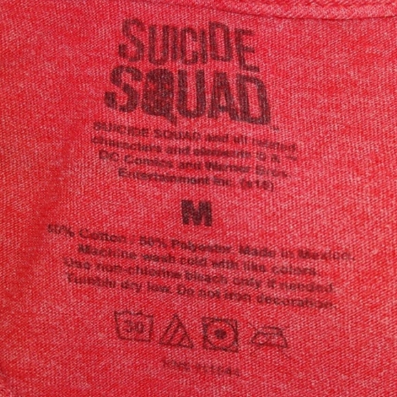 Suicide Squad DC Comics Deadshot Red T-shirt Bullseye Face Mask Character - Picture 3 of 4